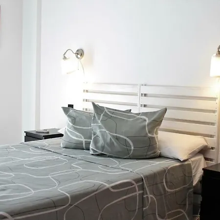 Duplex Beach, 2 Bedrooms, Terrace & Pool Apartment *